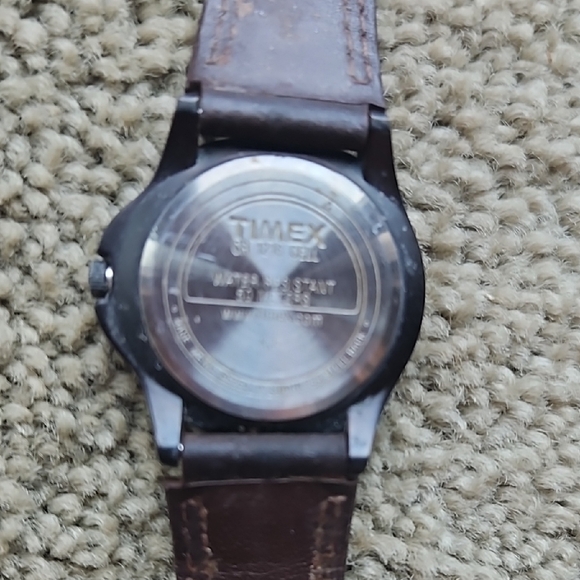 Vintage 90's Timex Expedition Indiglo - Picture 4 of 5